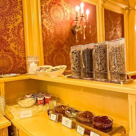 Luxury Family Royal Palace Praga
