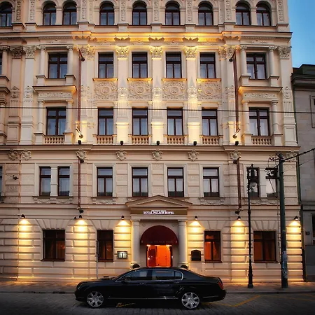Luxury Family Royal Palace פראג