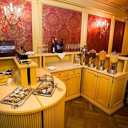 Luxury Family Royal Palace Hotel