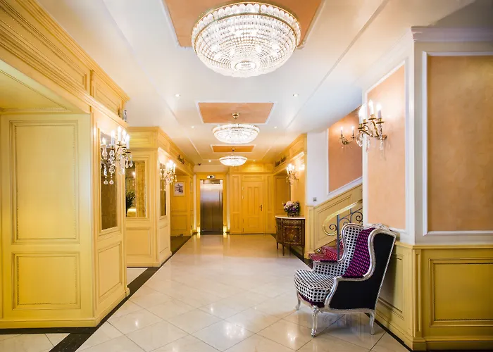 Luxury Family Royal Palace