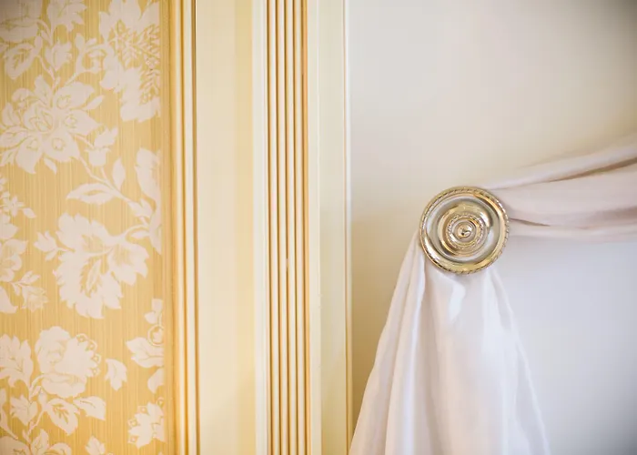 Luxury Family Royal Palace Praga